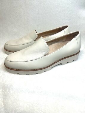Vionic NWOT Kensley Leather Slip-On Loafers with Lug Sole Cream White Women 8